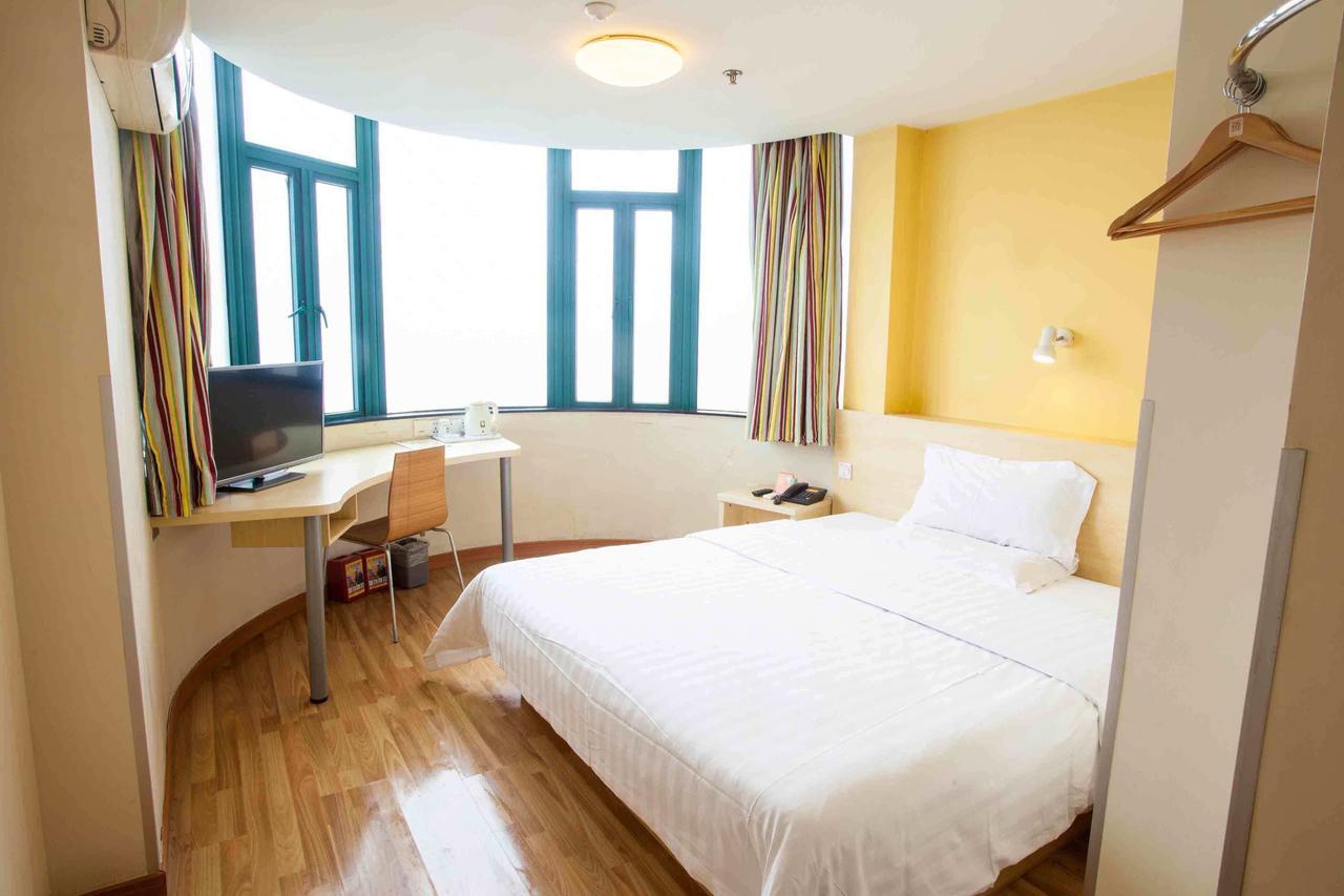 7Days Inn Deyang Zhongjiang Kuishan Park Exterior foto
