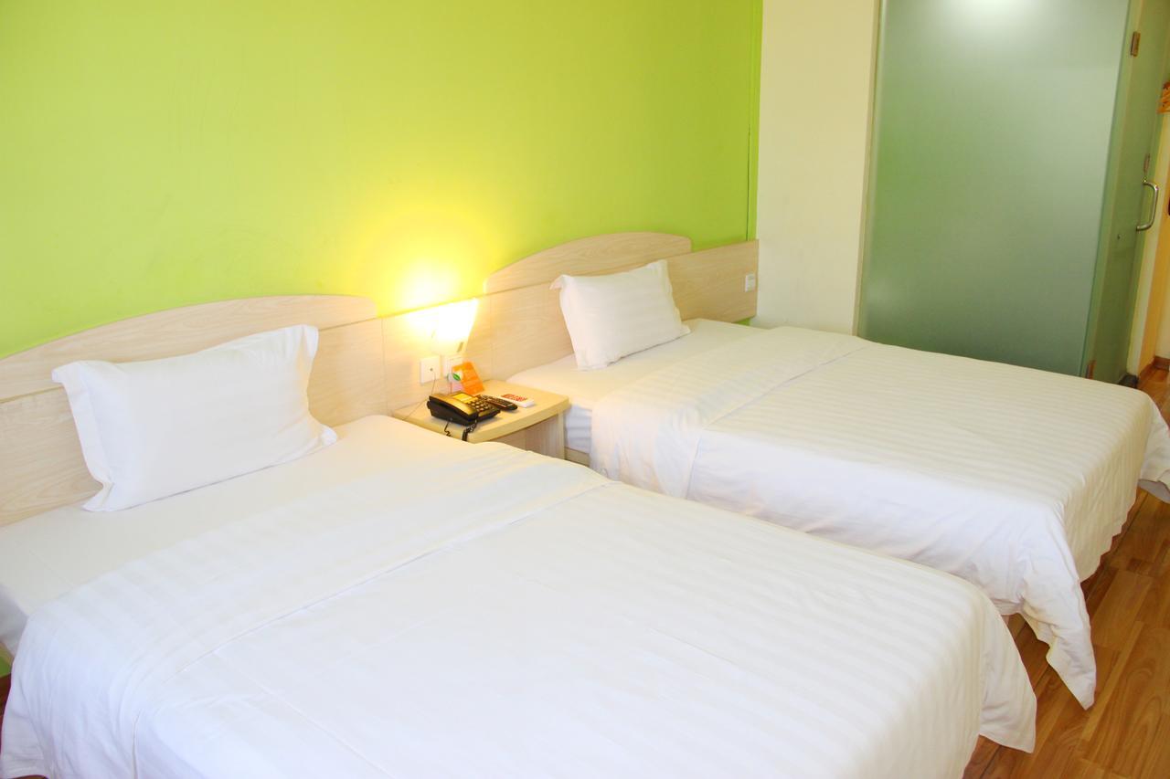 7Days Inn Deyang Zhongjiang Kuishan Park Exterior foto
