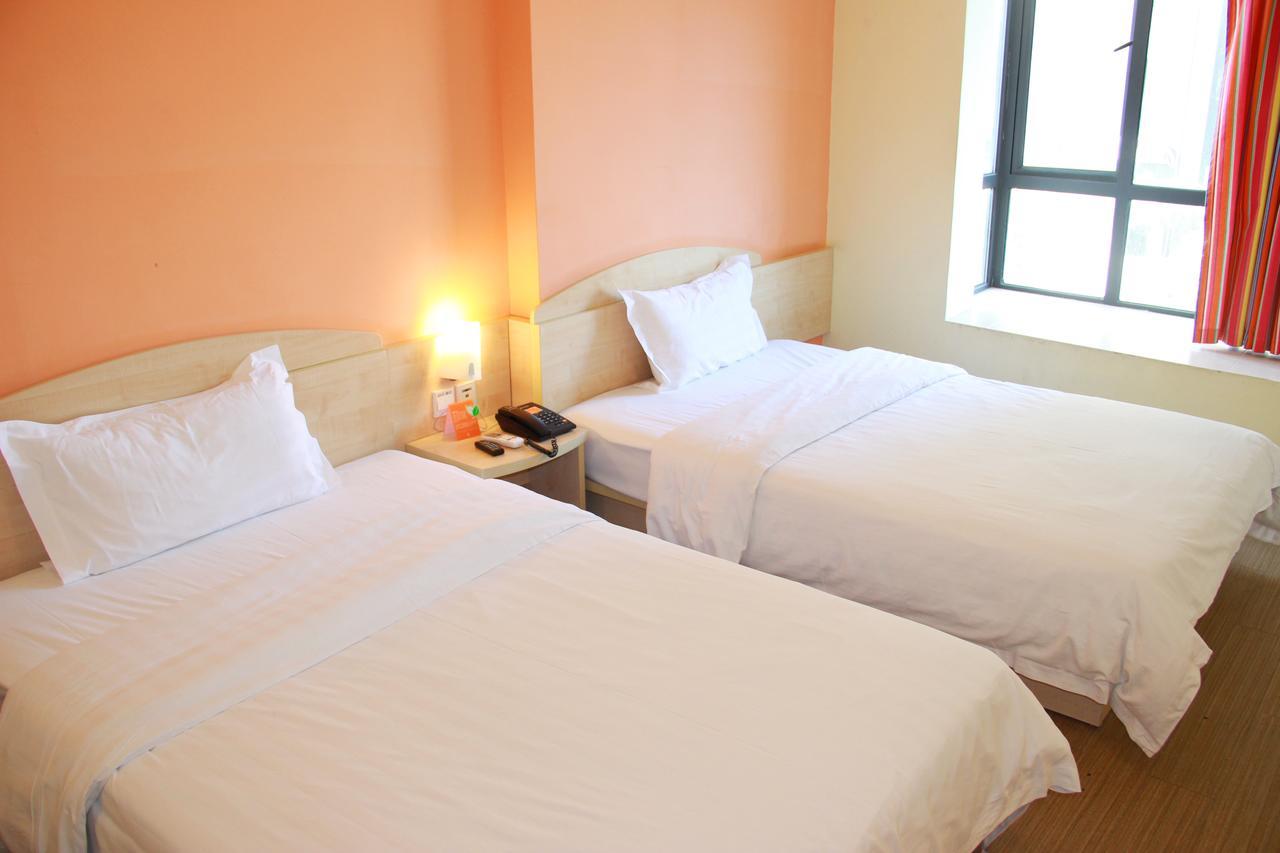 7Days Inn Deyang Zhongjiang Kuishan Park Exterior foto